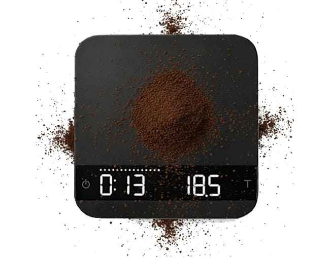 Pantalla digital de la báscula Acaia Lunar midiendo el tiempo y el flujo de extracción en tiempo real